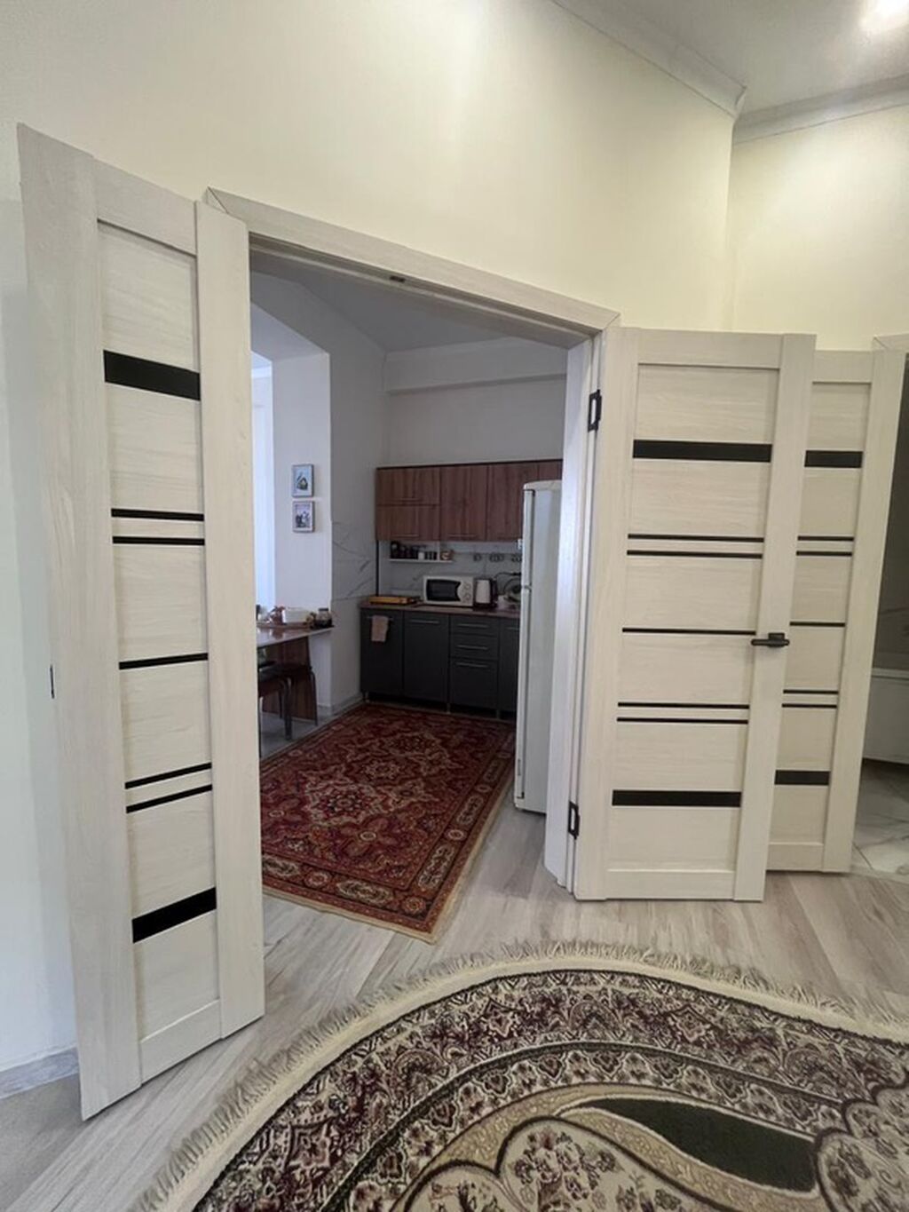 3 комнаты, 81 м², ул. Масалиева-Монуева, Индивидуалка, 12 этаж, Дизайнерский ремонт: фото 2