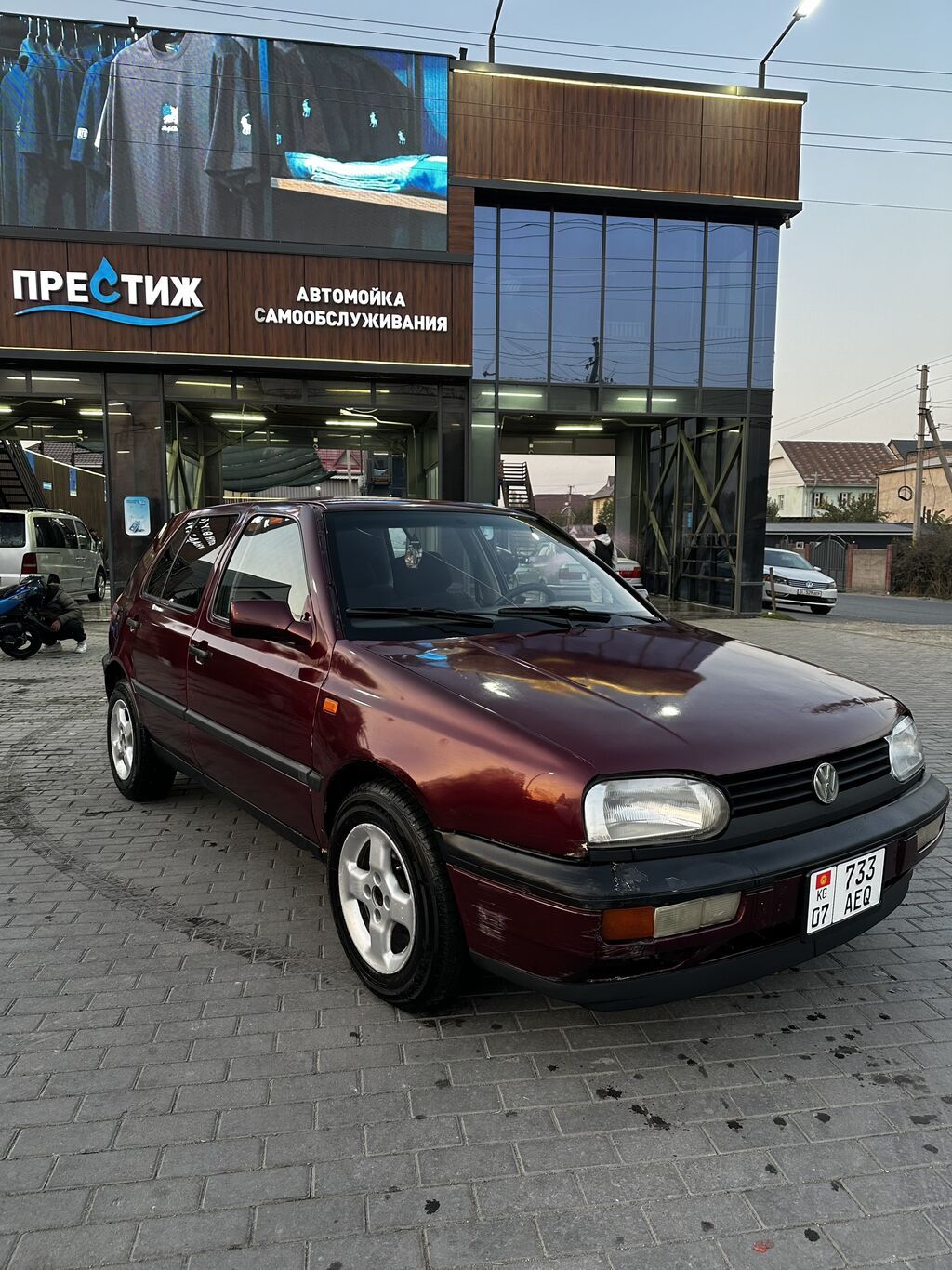 Volkswagen Golf: 1992 г., 1.8 л, Механика, Бензин: фото 1