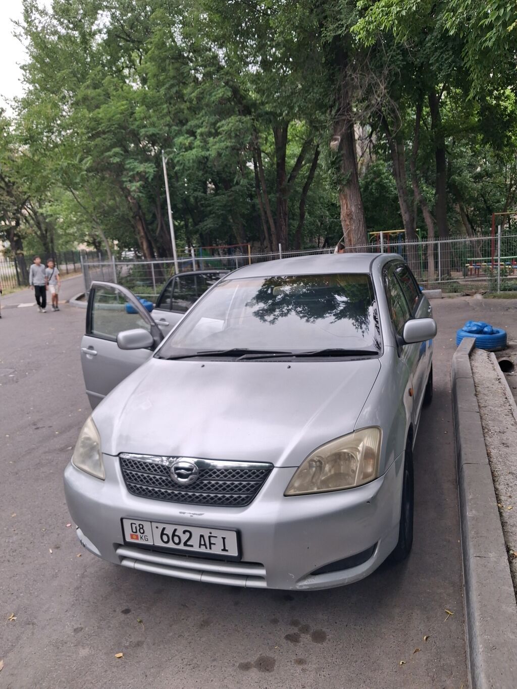 Toyota Allex: 2003 г., 1.5 л, Автомат, Бензин, Хэтчбэк: фото 4