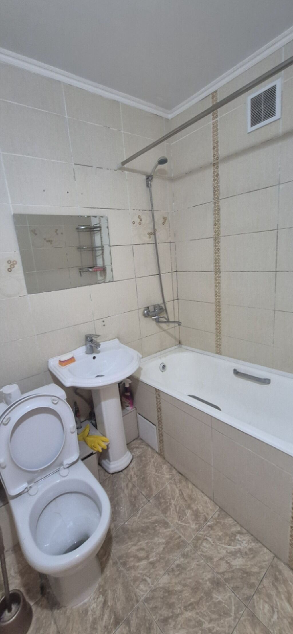 3 комнаты, 58 м², 6 мкр 104 серия, 4 этаж, Свежий ремонт: фото 2