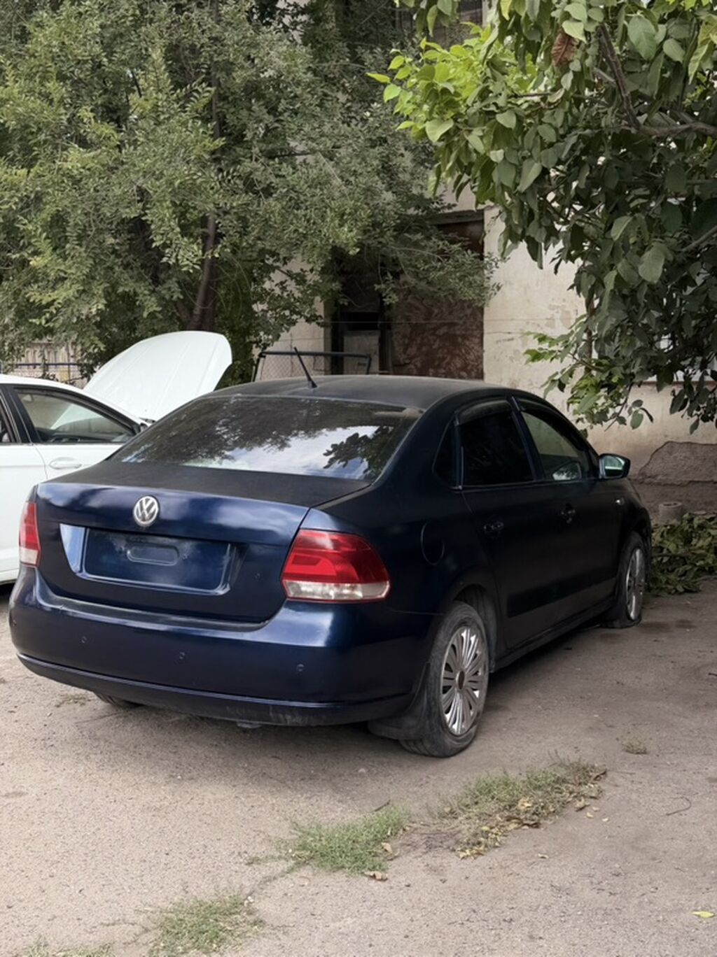 Volkswagen Polo: 2015 г., 1.6 л, Автомат, Бензин, Седан: фото 3