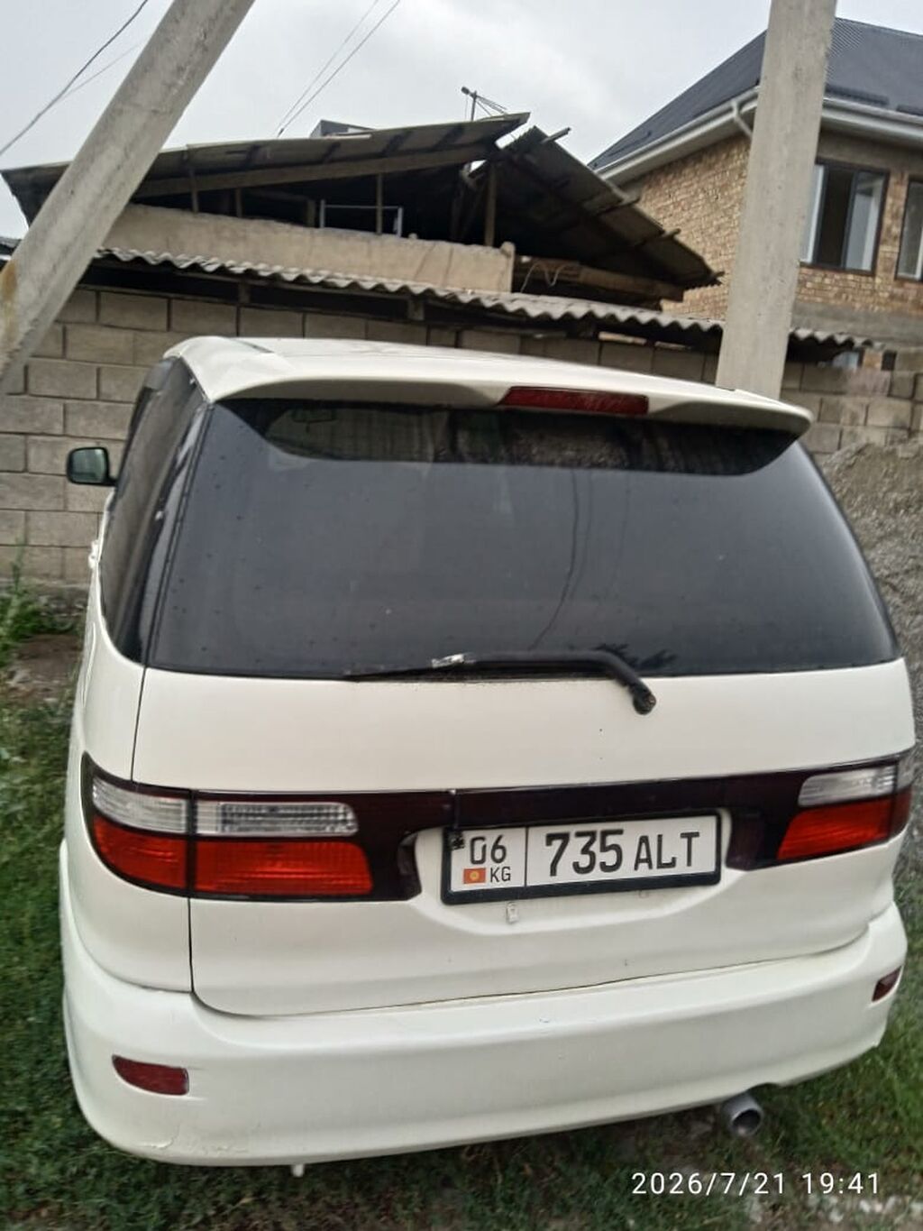 Toyota Estima: 2003 г., 2.4 л, Автомат, Газ, Минивэн: фото 6