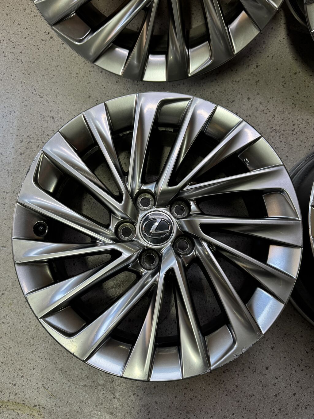 Литые Диски R 18 Lexus, Комплект, отверстий - 5, Б/у: фото 7