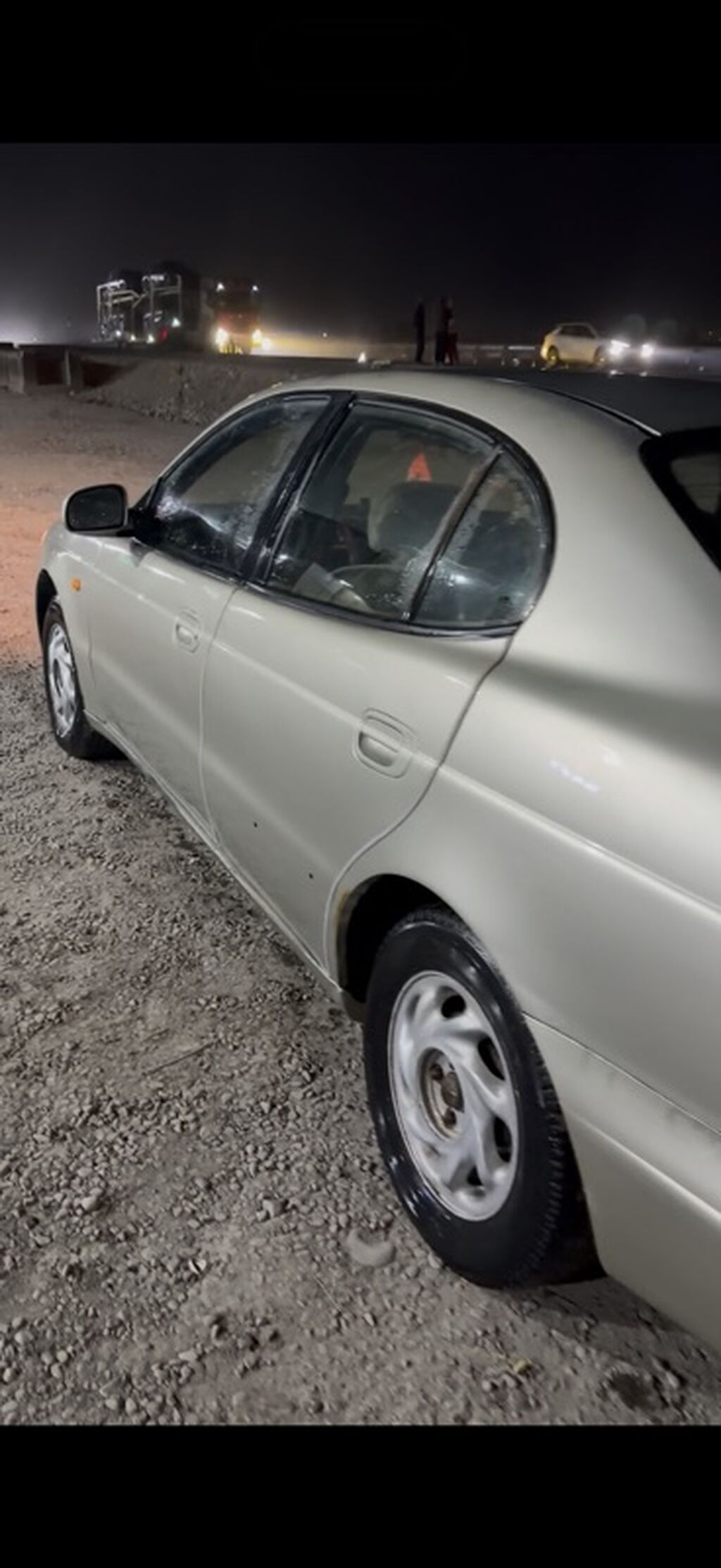 Daewoo Leganza: 1997 г., 1.8 л, Механика, Бензин, Седан: фото 3