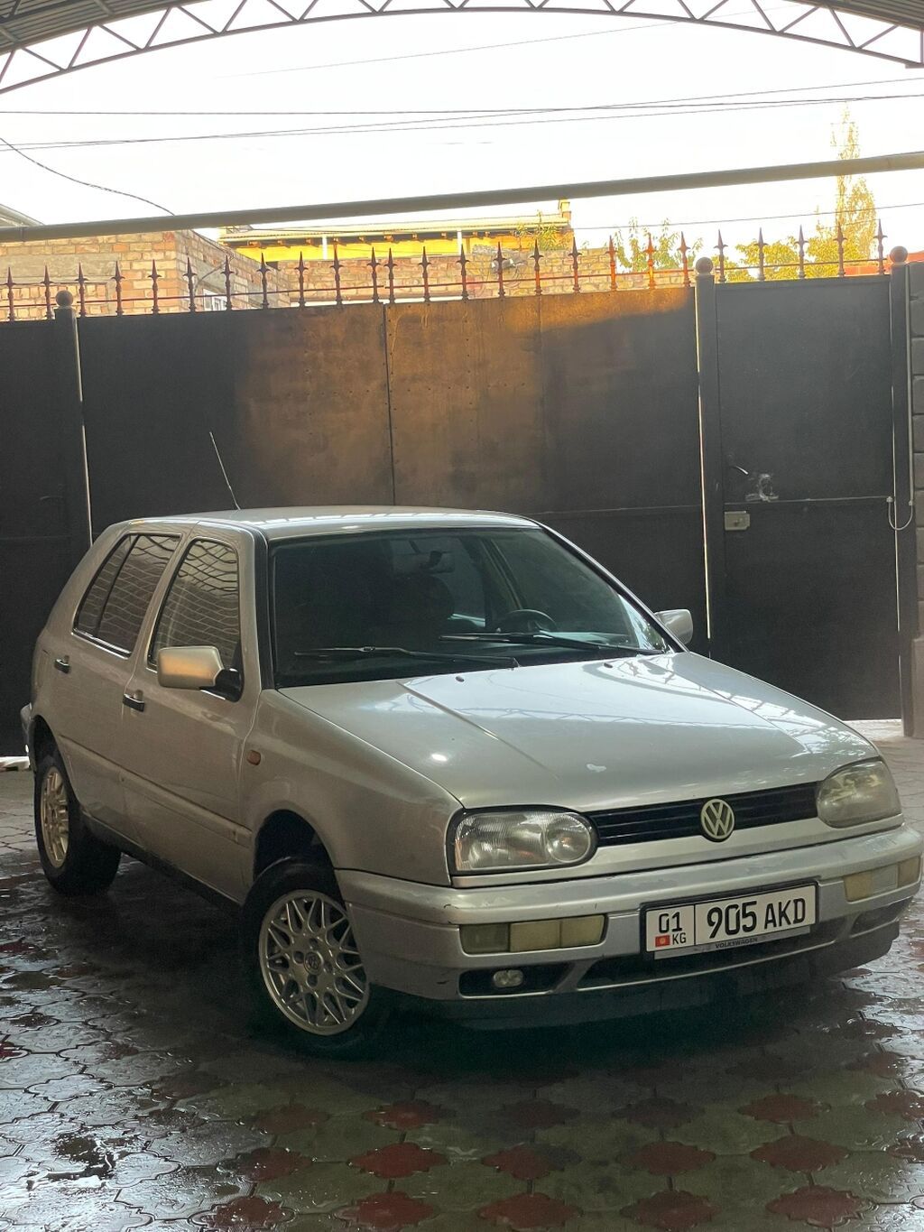 Volkswagen Golf: 1996 г., 2 л, Автомат, Бензин, Хэтчбэк: фото 2