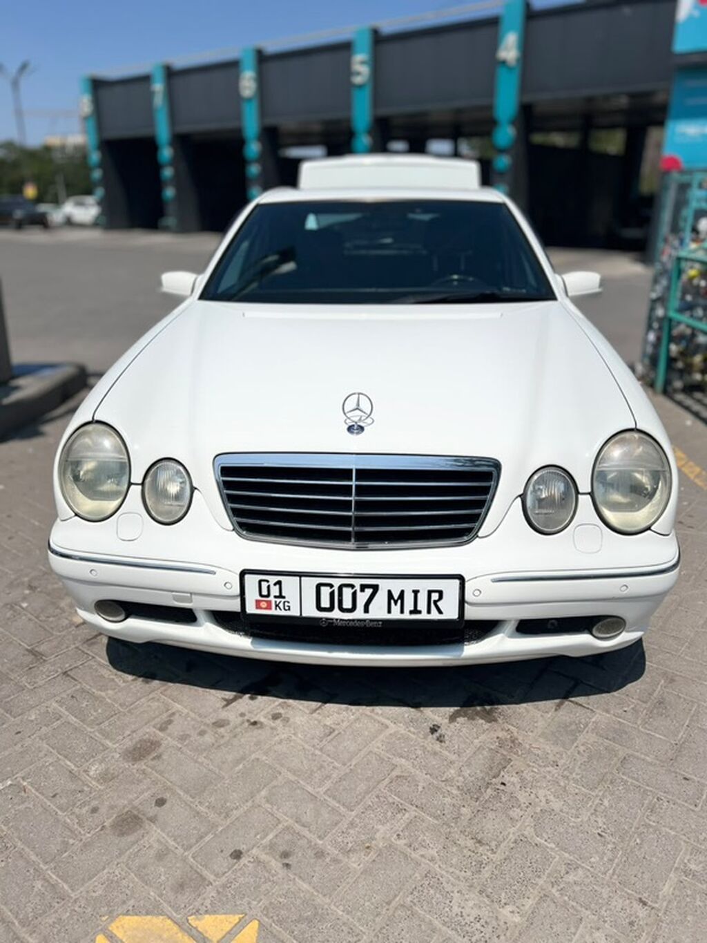 Mercedes-Benz E-Class: 2001 г., 5.5 л, Автомат, Бензин, Седан: фото 7