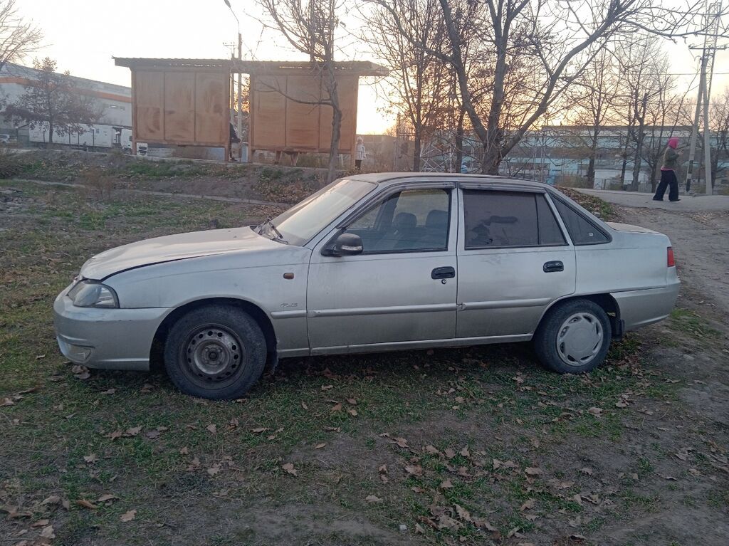Daewoo Nexia 2009 г., седан, механика: фото 5