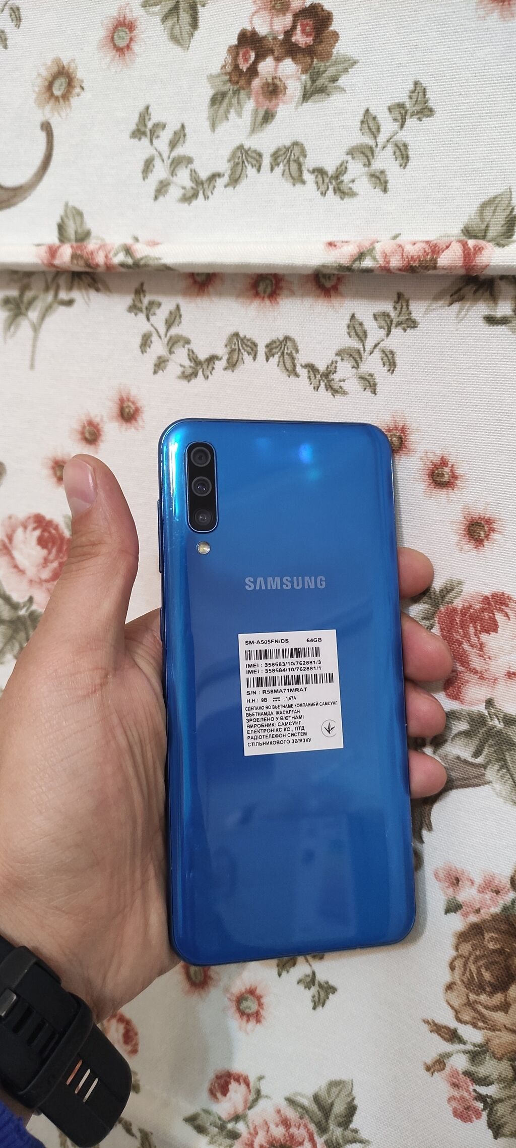 Продаю красивого цвета Samsung A50 4/64GB.: 10000 KGS ▷ Другие мобильные  телефоны | Бишкек | 64280122 ᐈ lalafo.kg