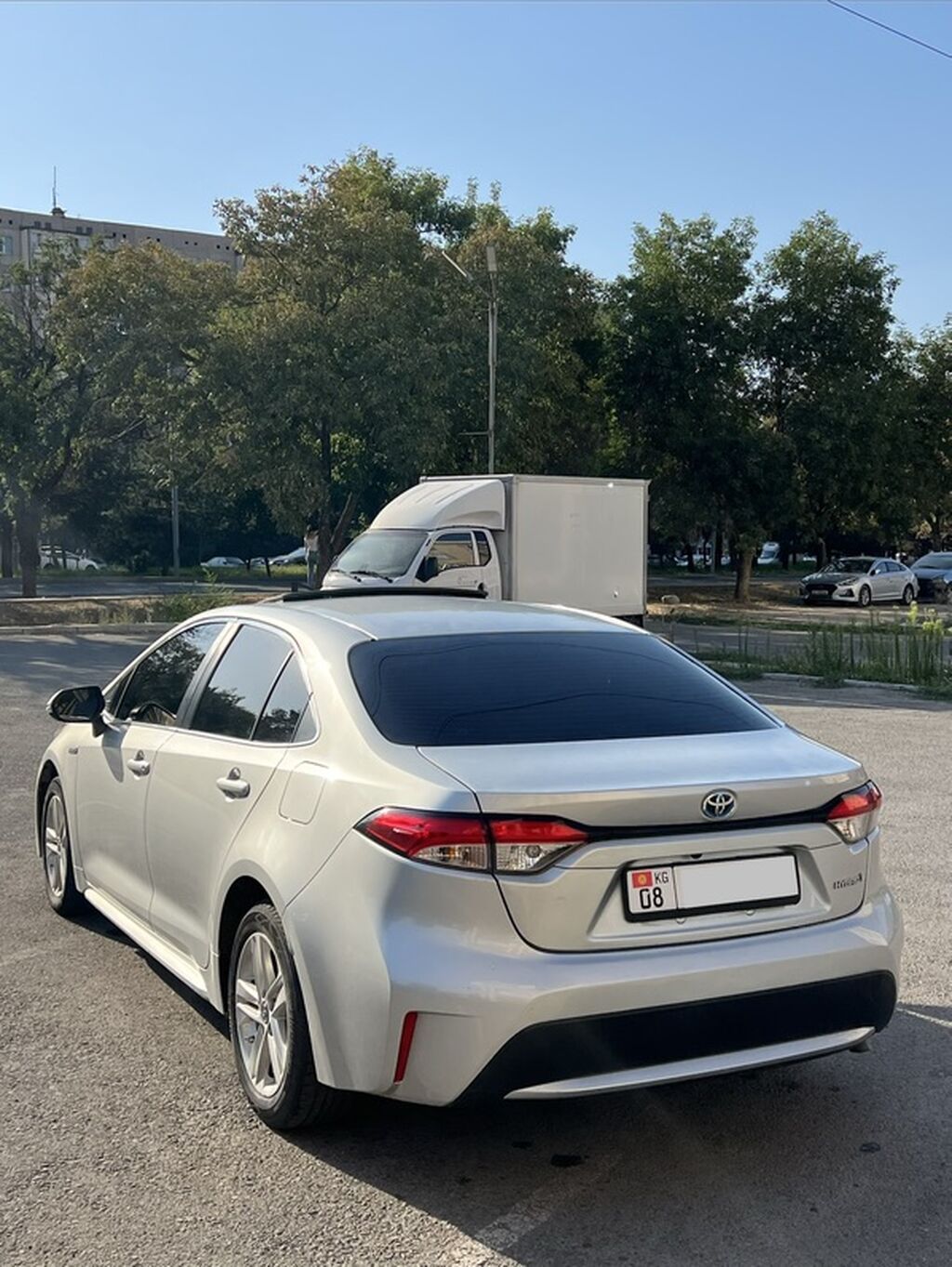 Toyota Corolla: 2020 г., 1.8 л, Вариатор, Гибрид, Седан: фото 4