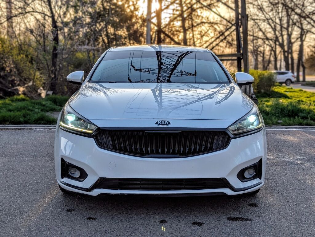 Kia K7: 2017 г., 3 л, Автомат, Газ, Седан: фото 1
