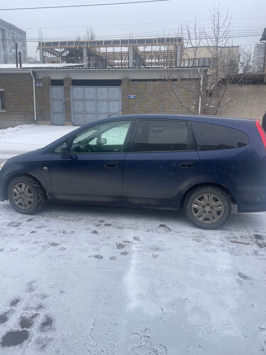 Хонда стрим 2004 Кузов не крашеный,мотор: 6500 USD Honda | Бишкек ...