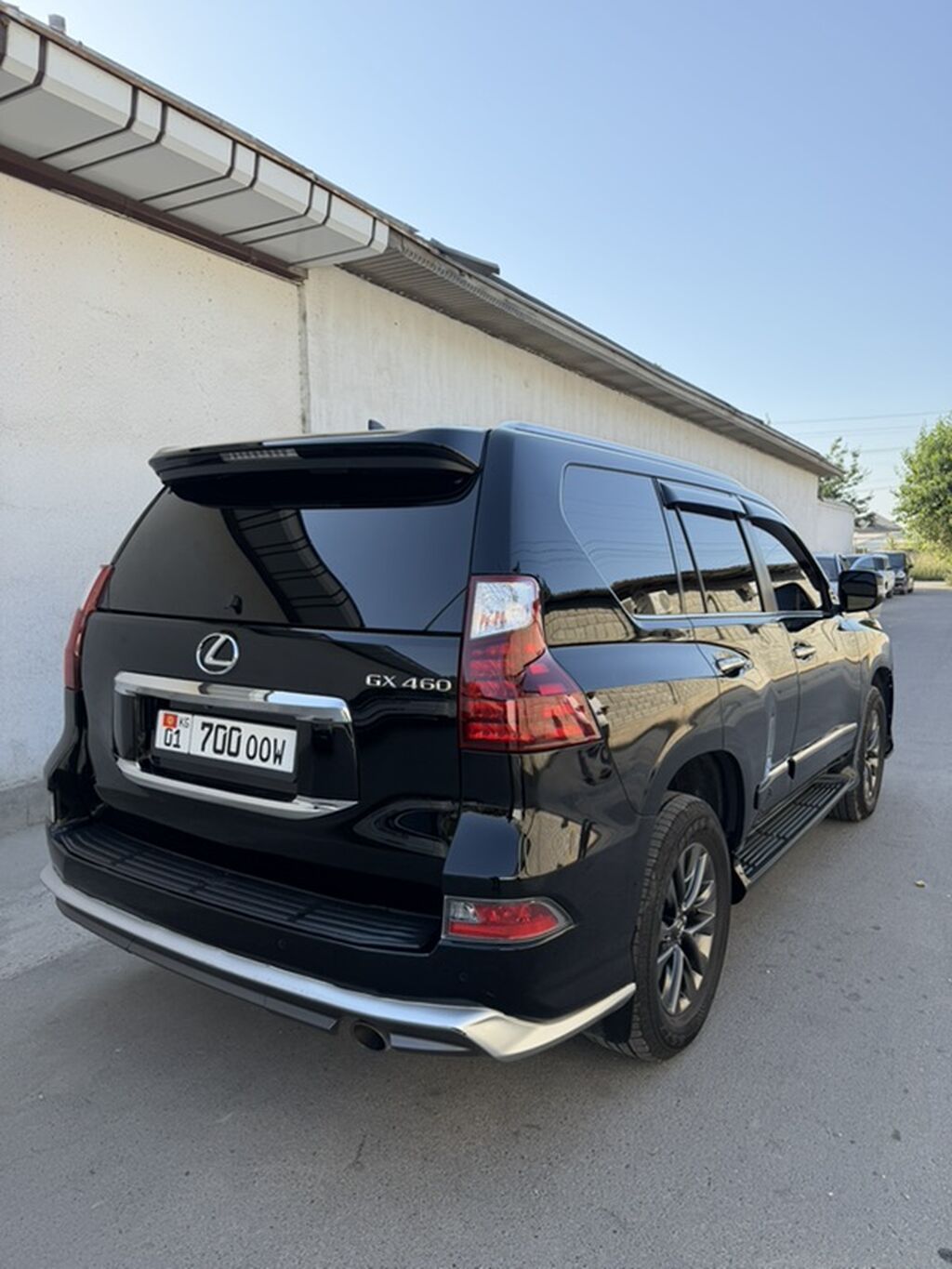 Lexus GX: 2017 г., 4.6 л, Автомат, Бензин, Внедорожник: фото 4
