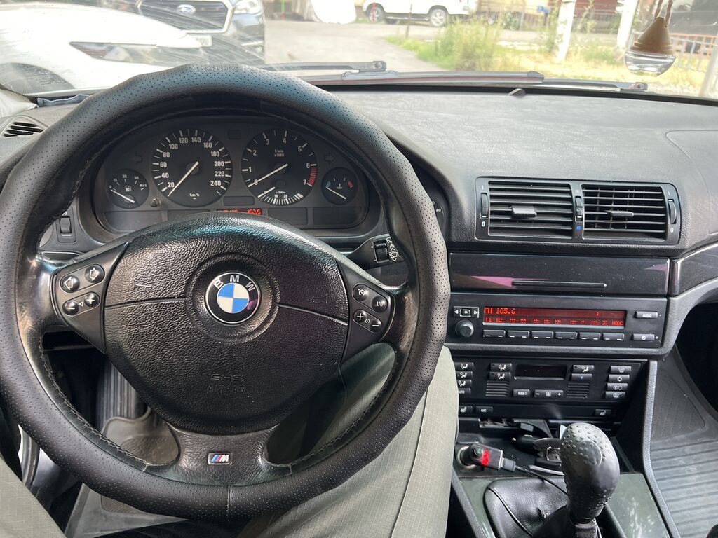 BMW 5 series: 2003 г., 2.2 л, Механика, Бензин, Кроссовер: фото 3