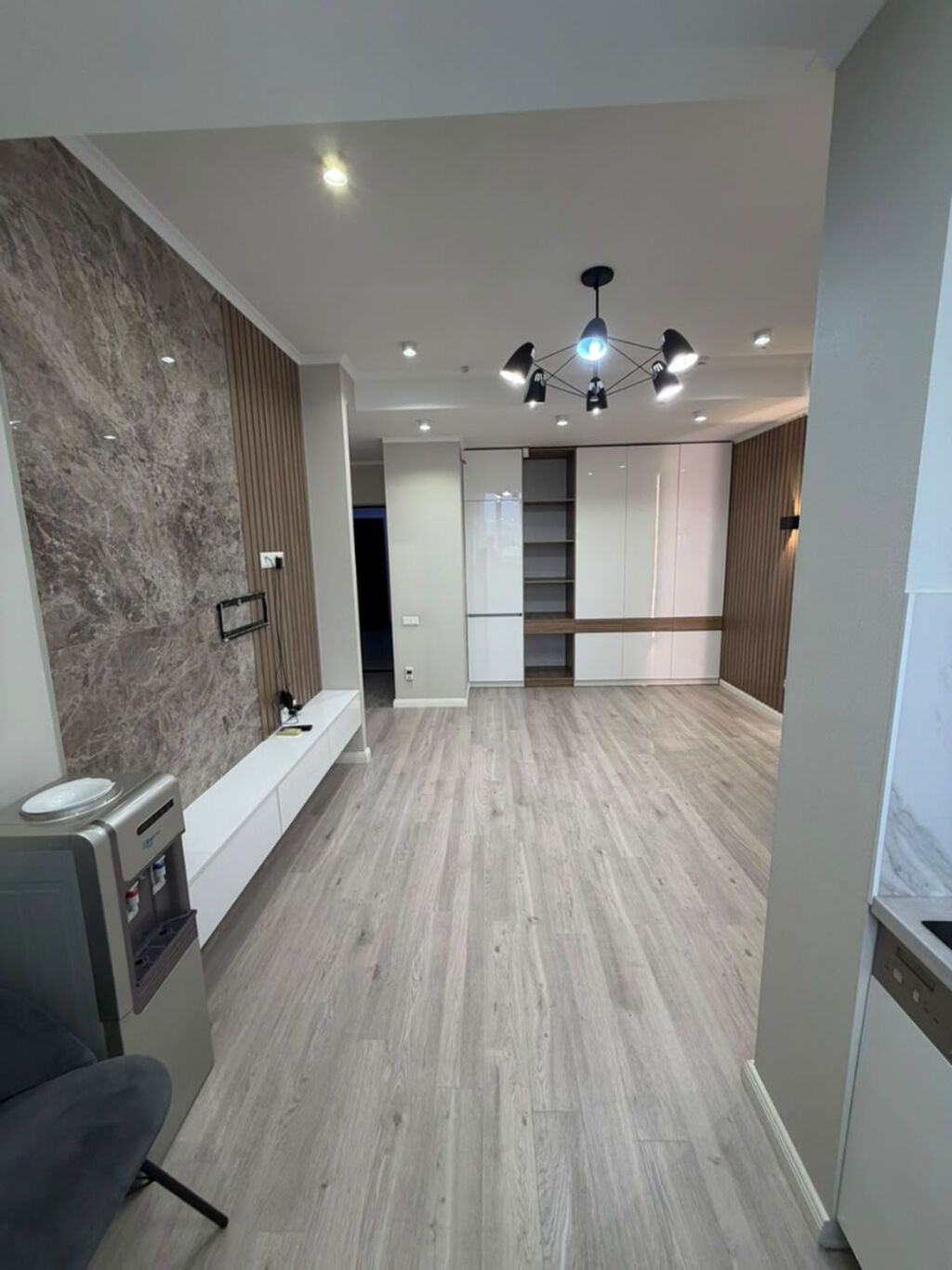 2 комнаты, 38 м², Нижний Джал (Джал-23) 13 этаж, Дизайнерский ремонт: фото 3