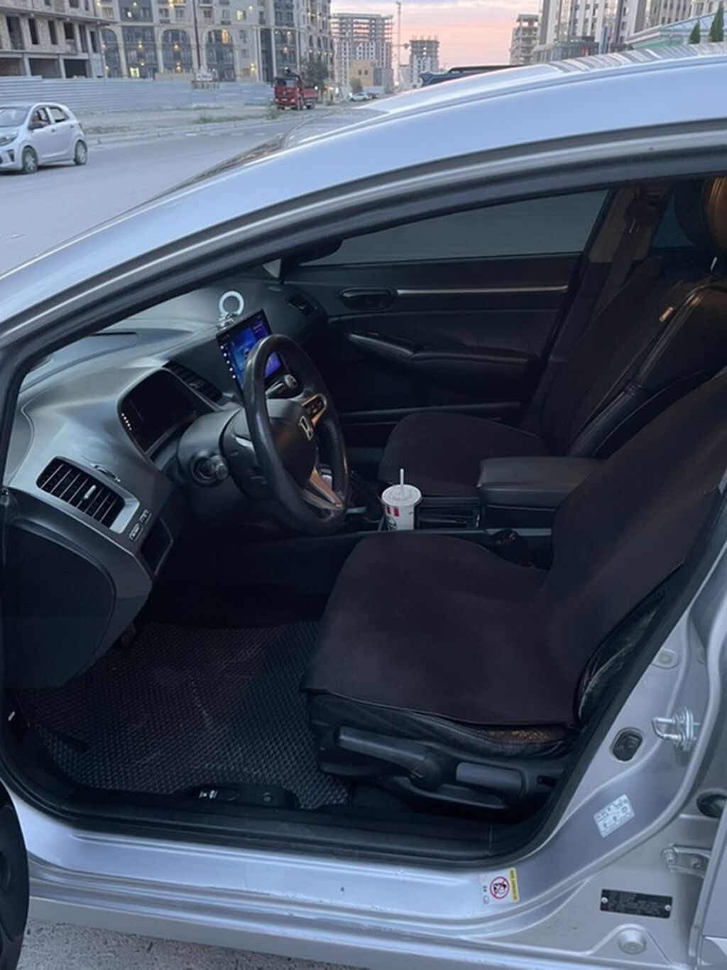 Honda Civic: 2008 г., 1.8 л, Автомат, Бензин, Седан: фото 6