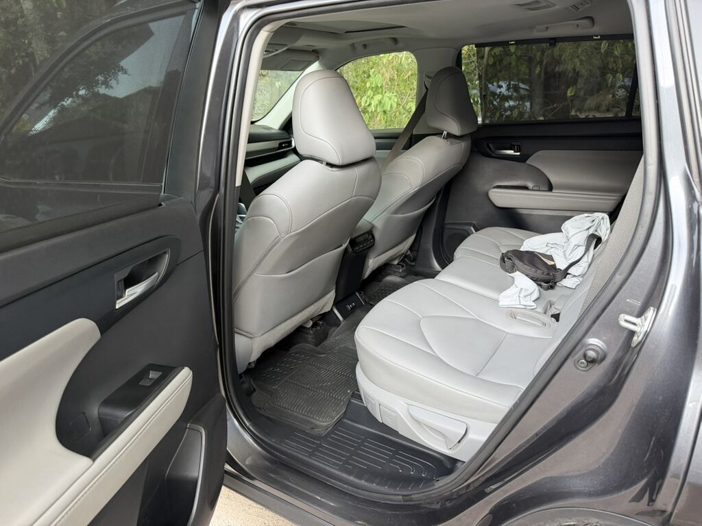 Toyota Highlander: 2021 г., 3.5 л, Бензин, Кроссовер: фото 7