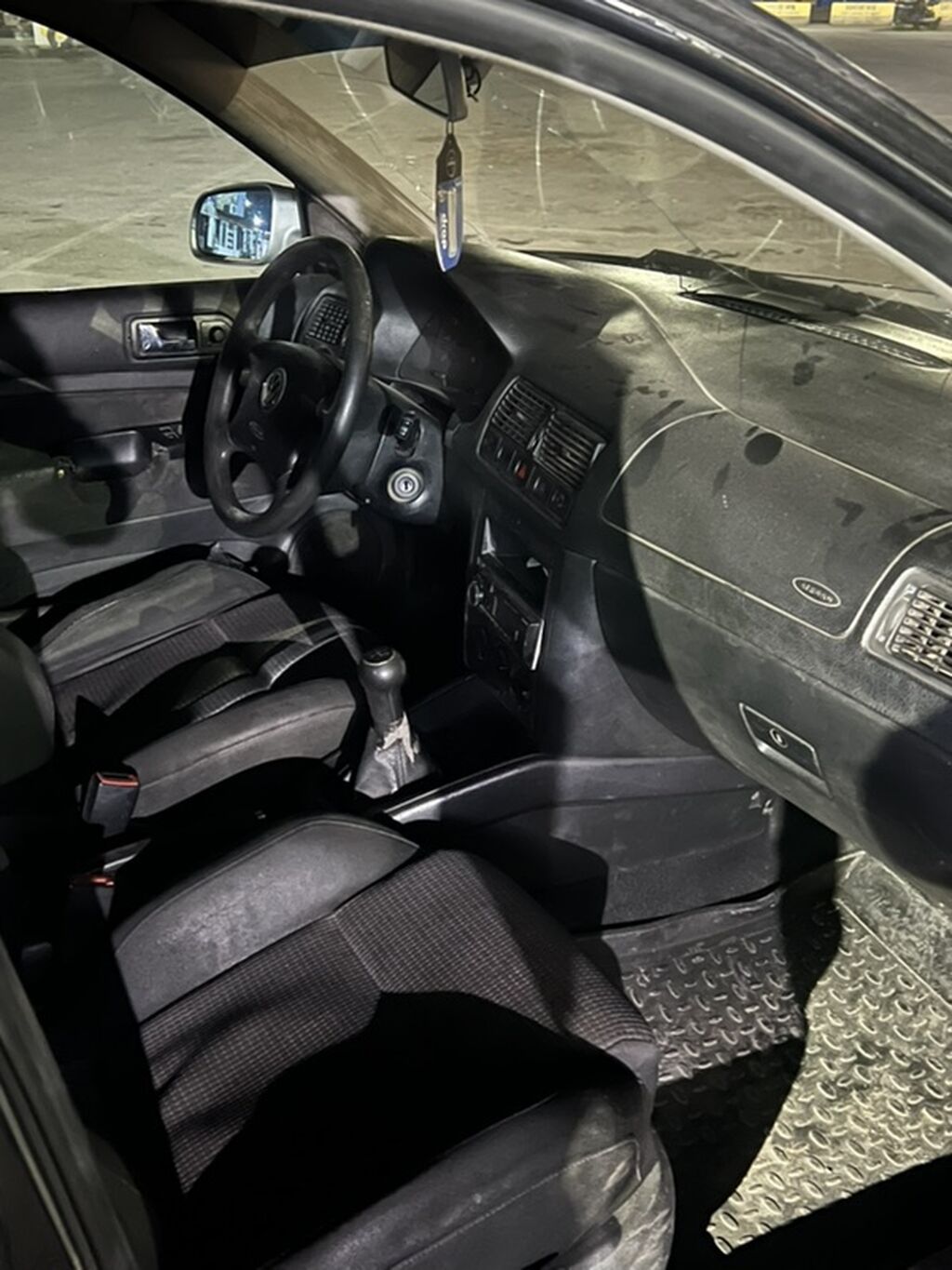 Volkswagen Golf: 2002 г., 1.6 л, Механика, Бензин, Хэтчбэк: фото 5