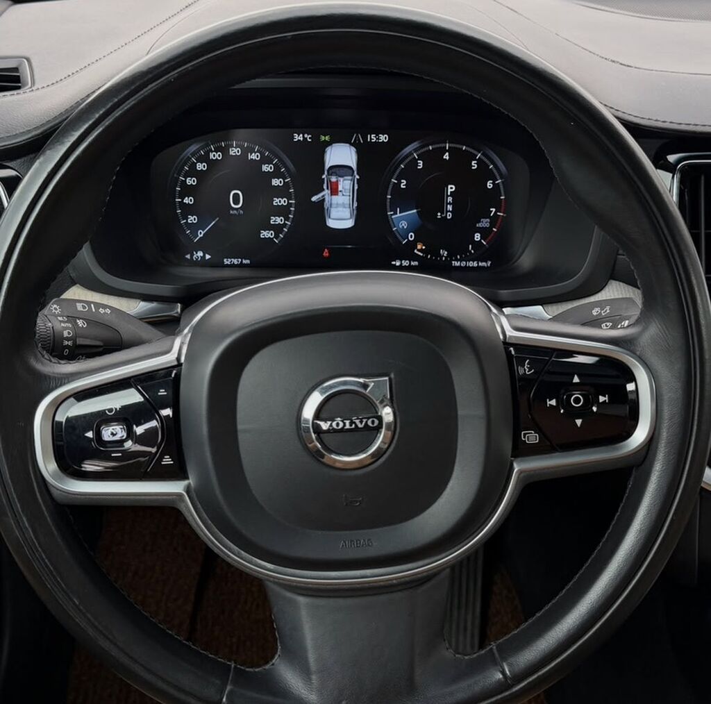 Volvo : 2019 г., 2 л, Автомат, Бензин, Седан: фото 5