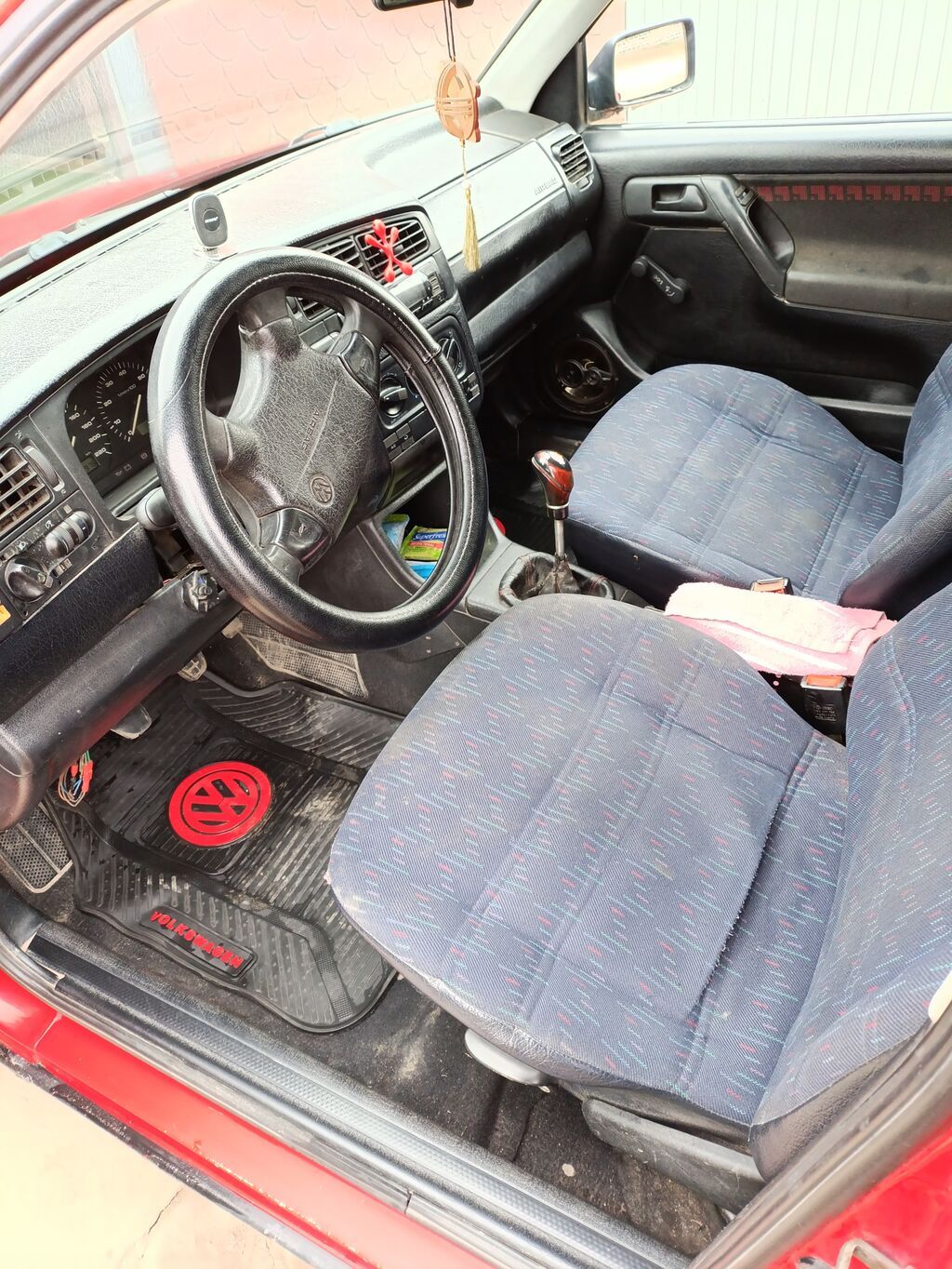 Volkswagen Golf: 1994 г., 2 л, Механика, Бензин, Хэтчбэк: фото 6