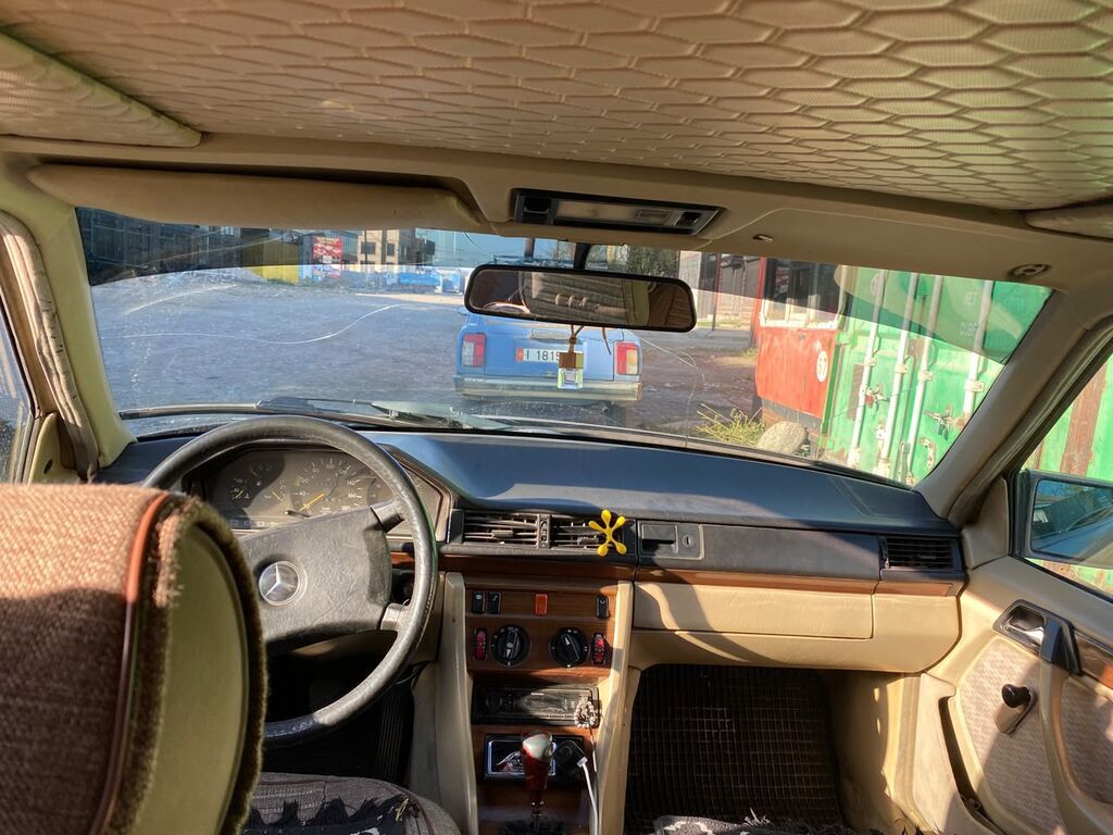 Mercedes-Benz W124: 1991 г., 2 л, Механика, Дизель, Седан: фото 7