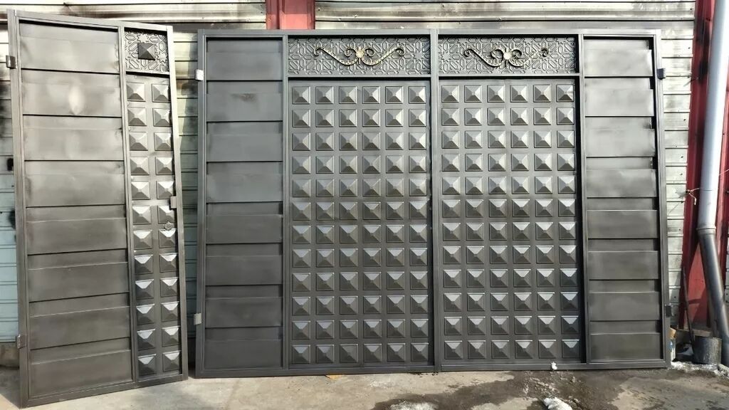 Ворота, распашные, откатные, металл из России, грунтовка, покраска: фото 4