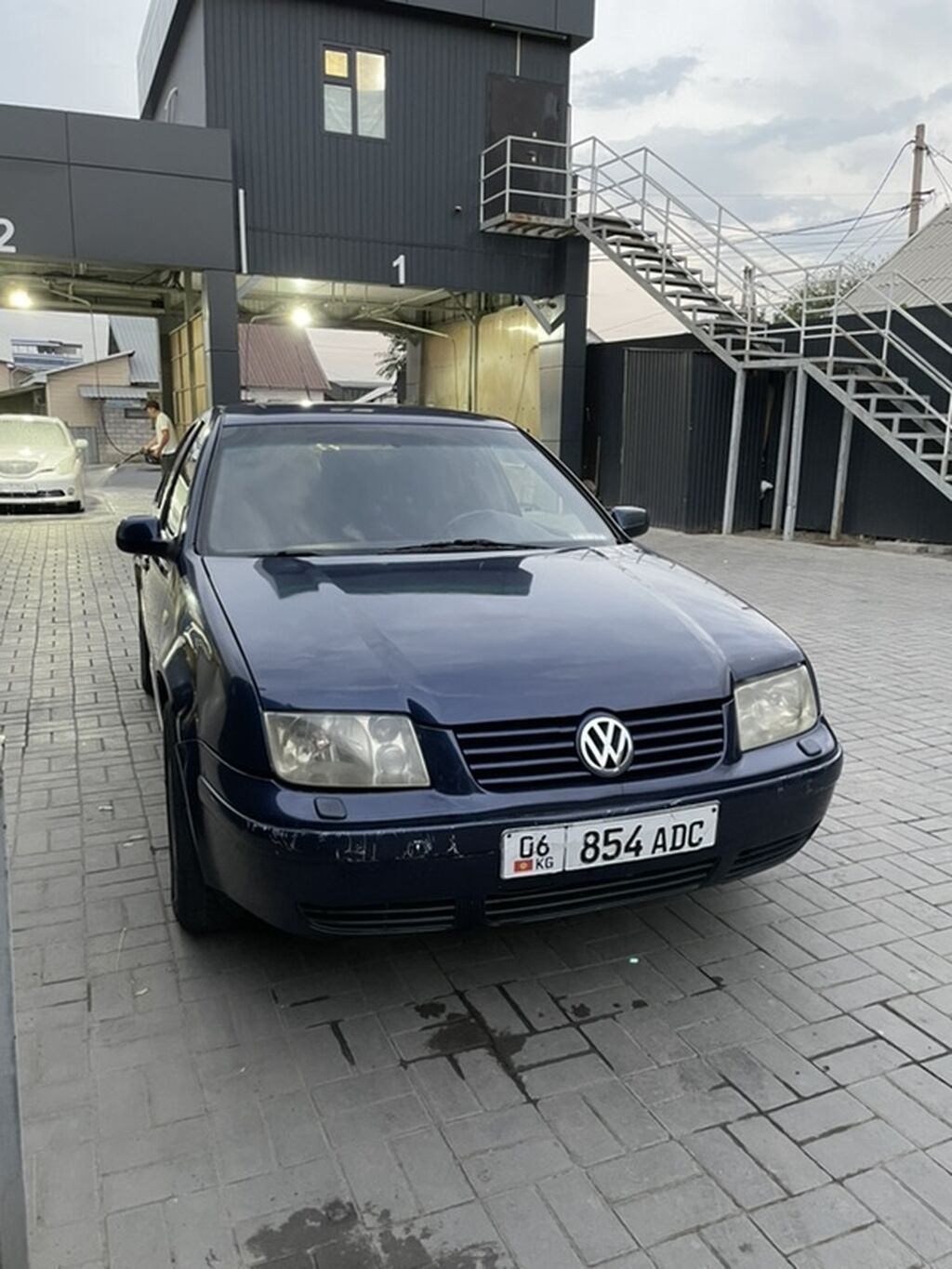Volkswagen Bora: 1999 г., 2 л, Бензин, Седан: фото 2