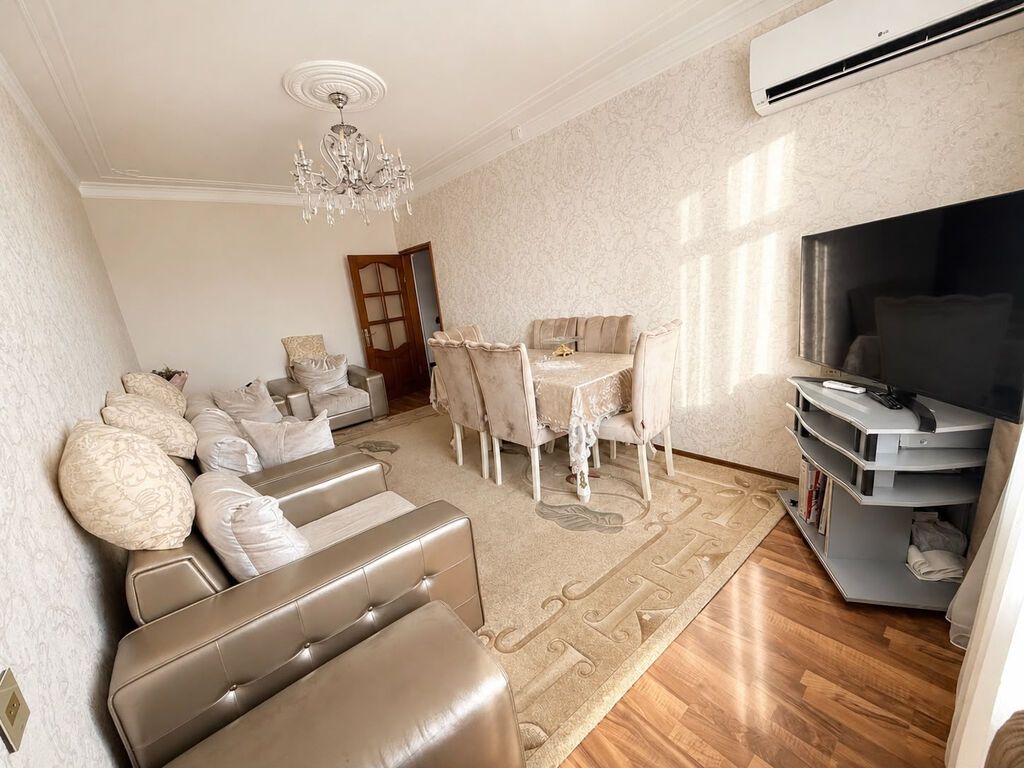 Bakı, Bakıxanov qəs., 3 otaqlı, Köhnə tikili, 85 kv. m