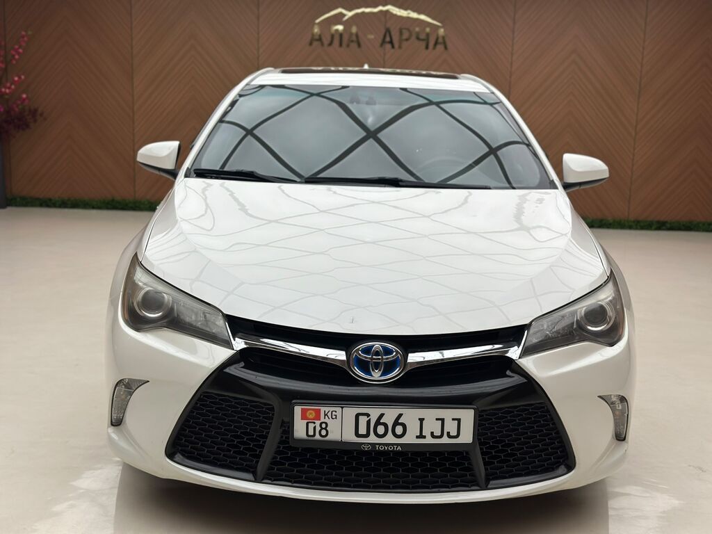 Toyota Camry: 2016 г., 2.5 л, Автомат, Гибрид, Седан: фото 7