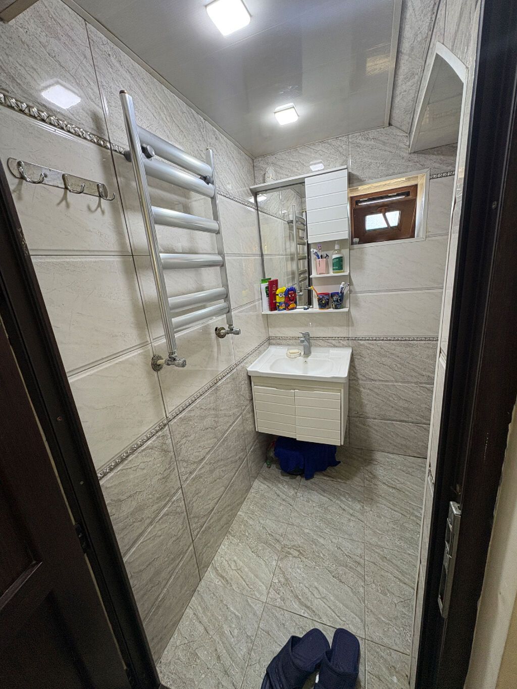 100 kv. m, 3 otaqlı, Kombi, Qaz, İşıq