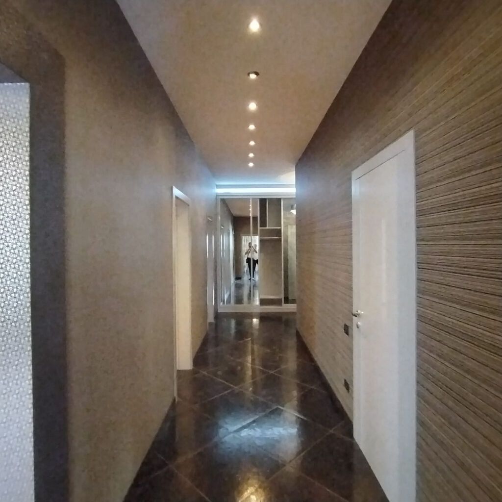 3 otaqlı, Yeni tikili, 145 kv. m