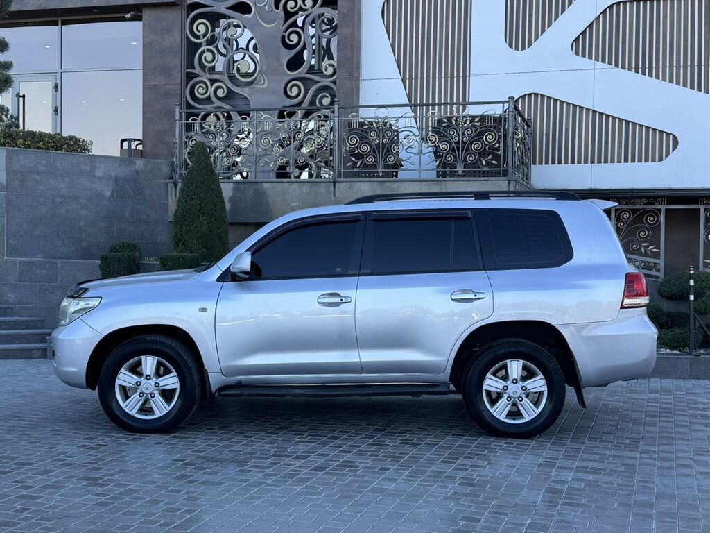 Toyota Land Cruiser: 2008 г., 4.7 л, Внедорожник: фото 3