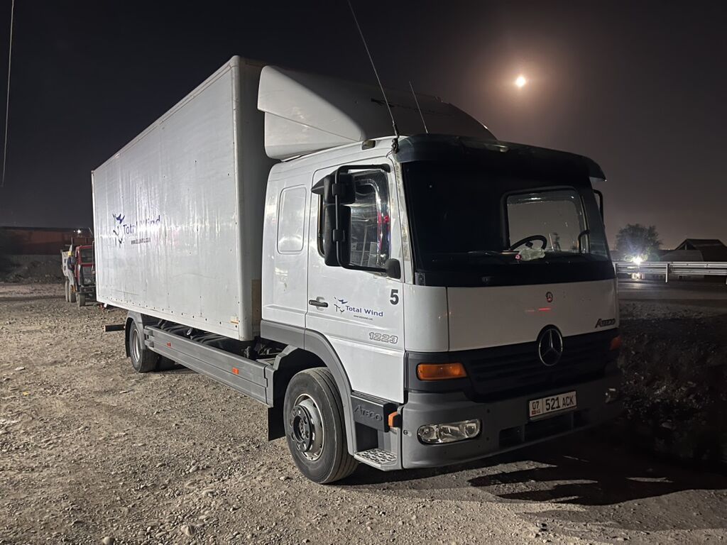 Грузовик-фургон Mercedes‑Benz Atego 1223 делитель дл7.2 в отличном: фото 2
