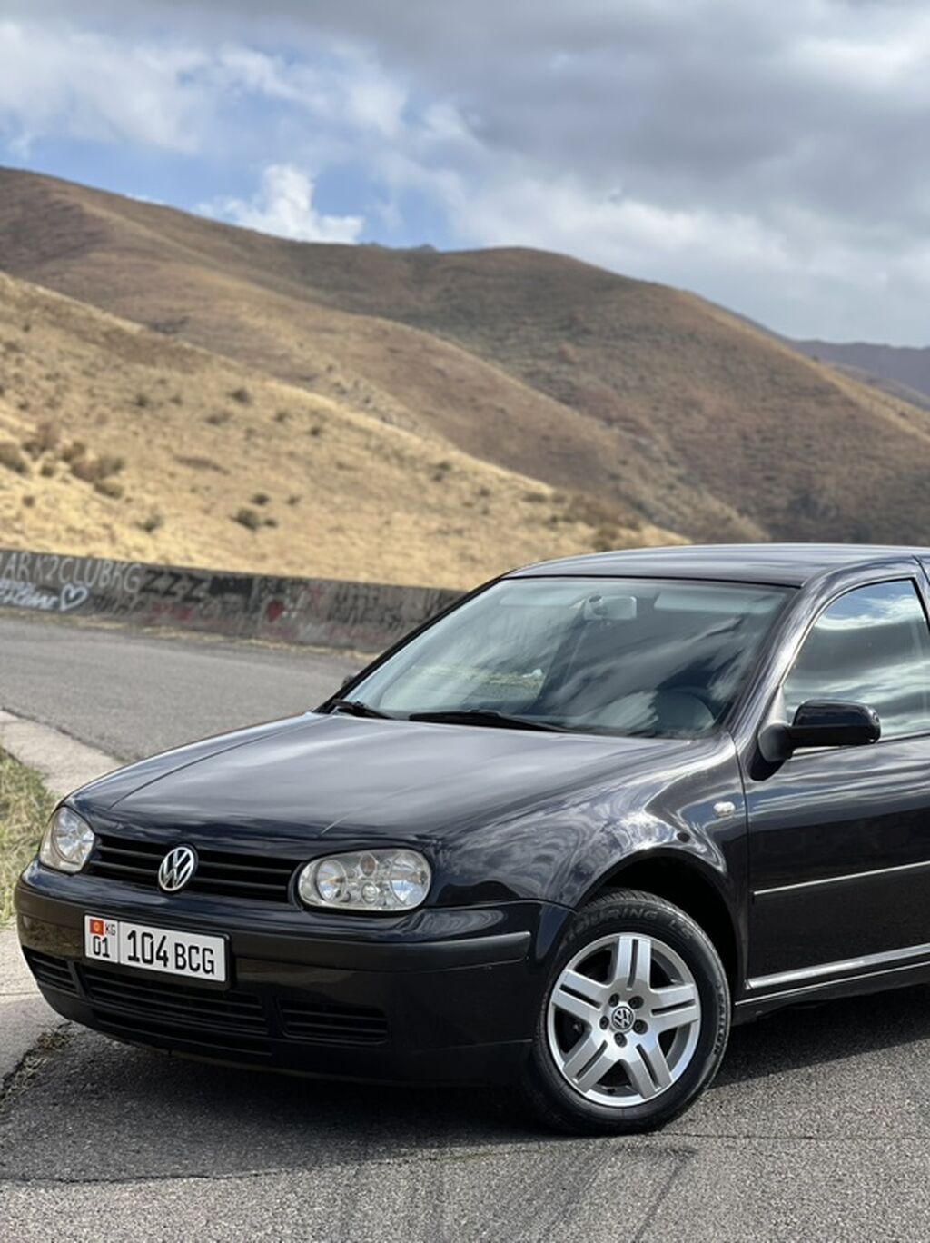Volkswagen Golf: 2002 г., 1.6 л, Автомат, Бензин, Седан: фото 2
