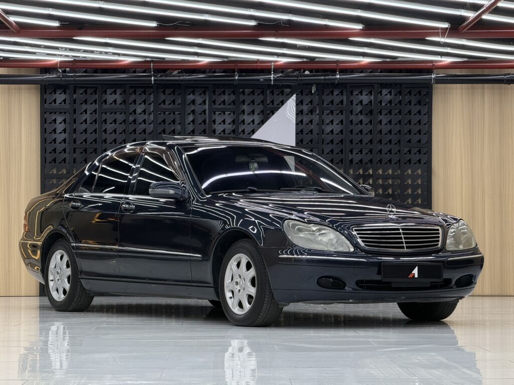 Mercedes-Benz 220: 2002 г., 5 л, Автомат, Бензин, Седан: фото 7