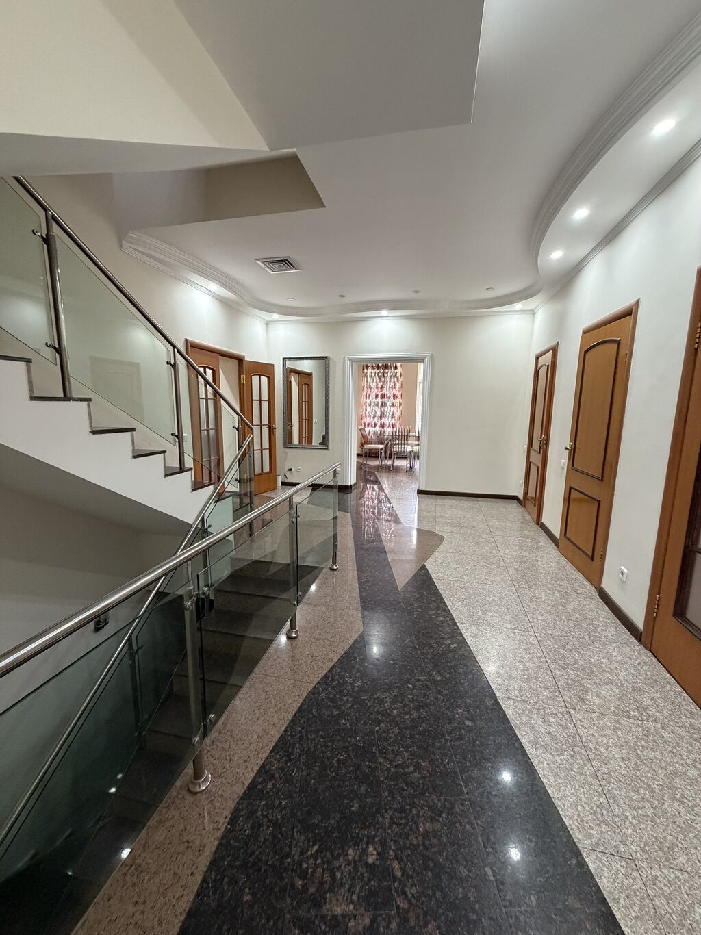 350 м², 6 комнат, Ала-Арча 2 городок: фото 2