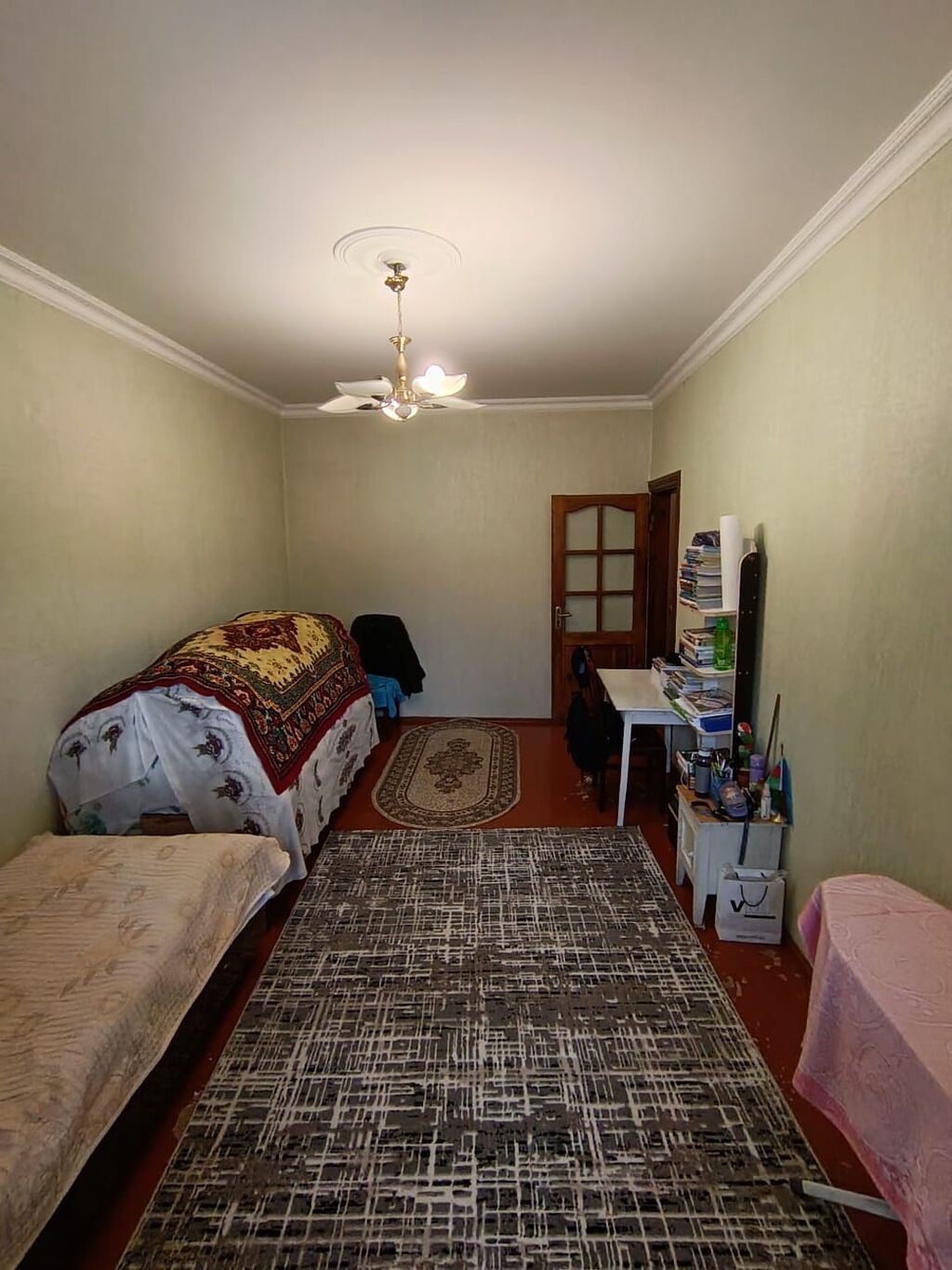 Bakı, 7-ci mikrorayon, 4 otaqlı, Köhnə tikili, m. Azadlıq Prospekti, 87 kv. m
