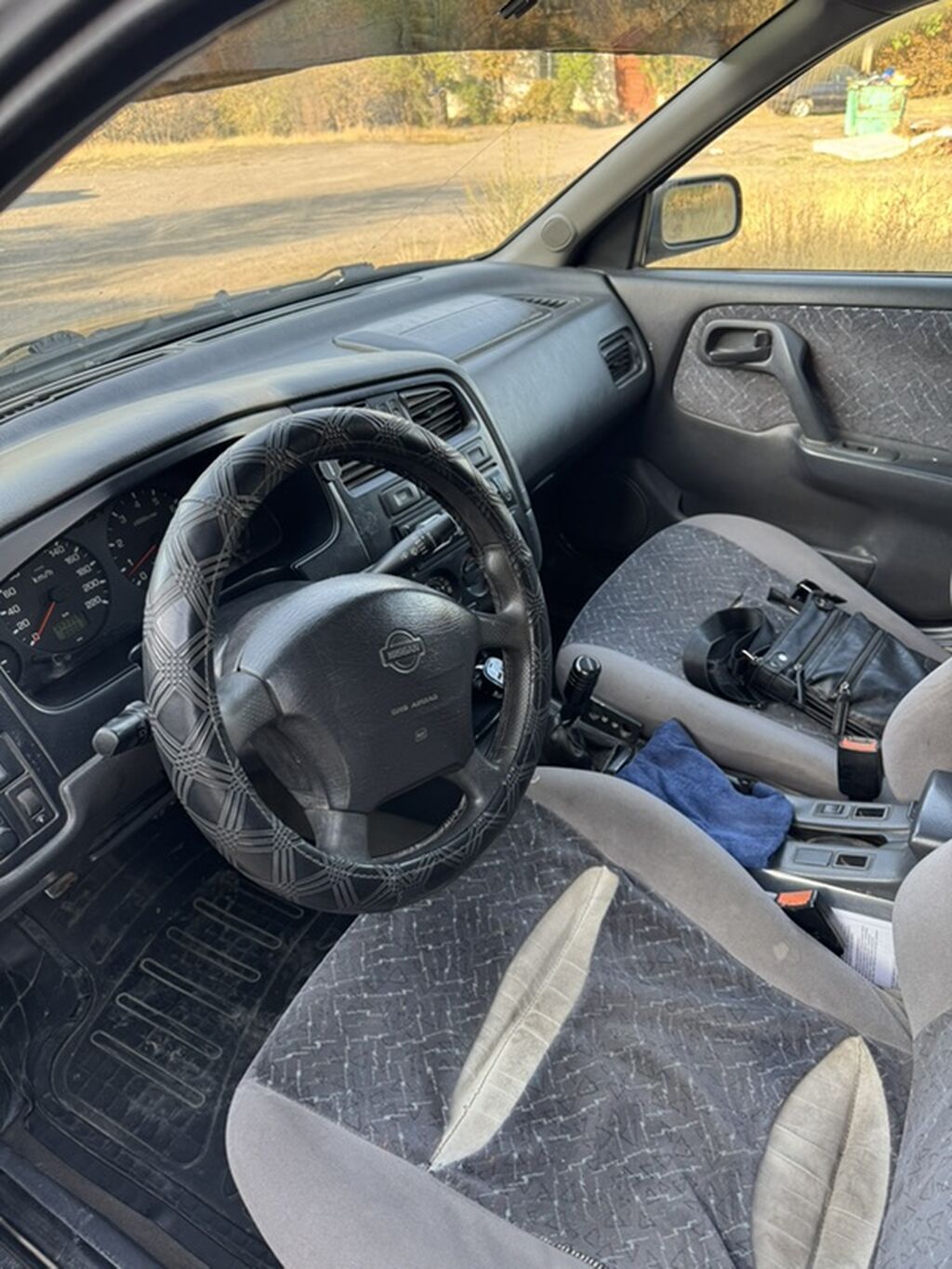 Nissan Primera: 1998 г., 1.6 л, Механика, Бензин, Седан — фото 7