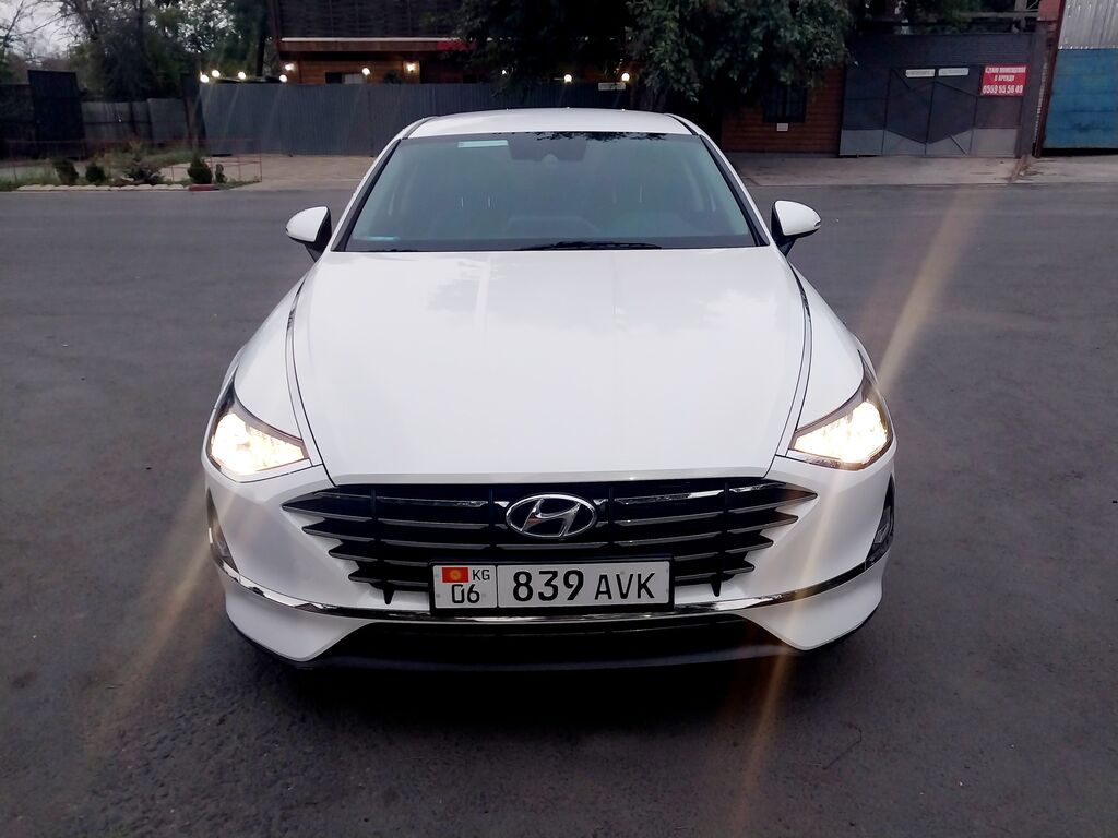 Hyundai Sonata: 2019 г., 2 л, Автомат, Бензин, Седан: фото 3