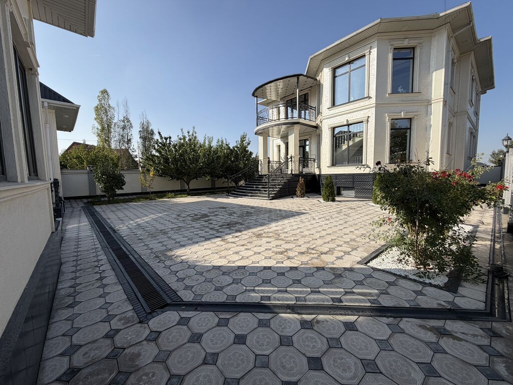 6 комнат и более, 370 м², 7 соток, Бишкек, Арча-Бешик ж/м Собственник: фото 3
