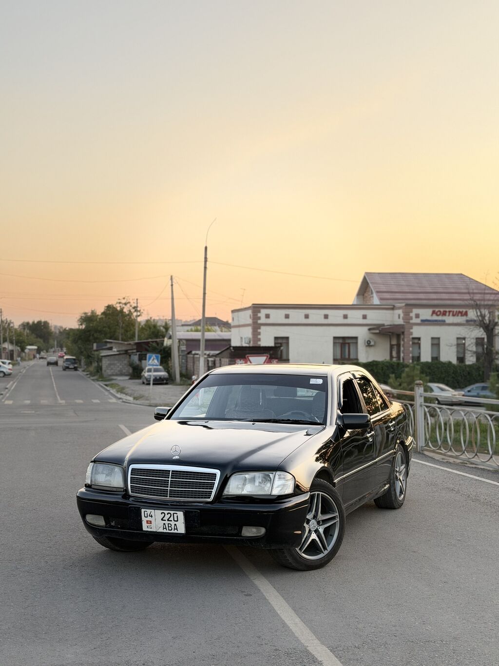 Mercedes-Benz C-Class: 1999 г., 2.2 л, Автомат, Газ, Седан: фото 1