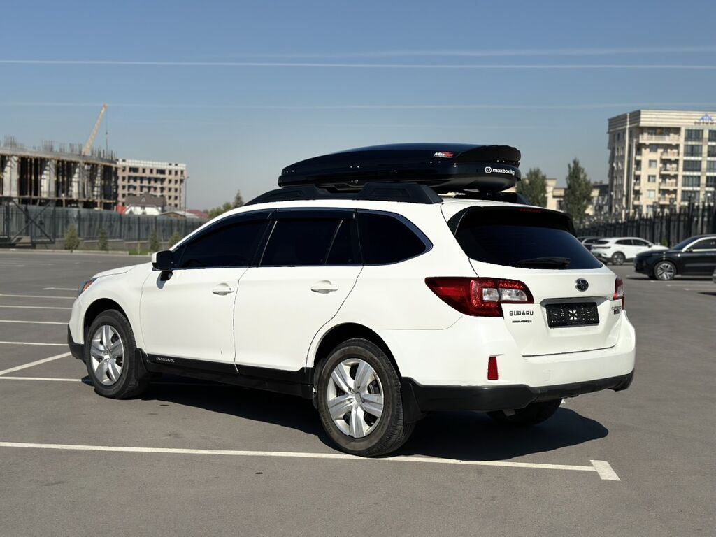 Subaru Outback: 2015 г., 2.5 л, Бензин, Универсал: фото 3
