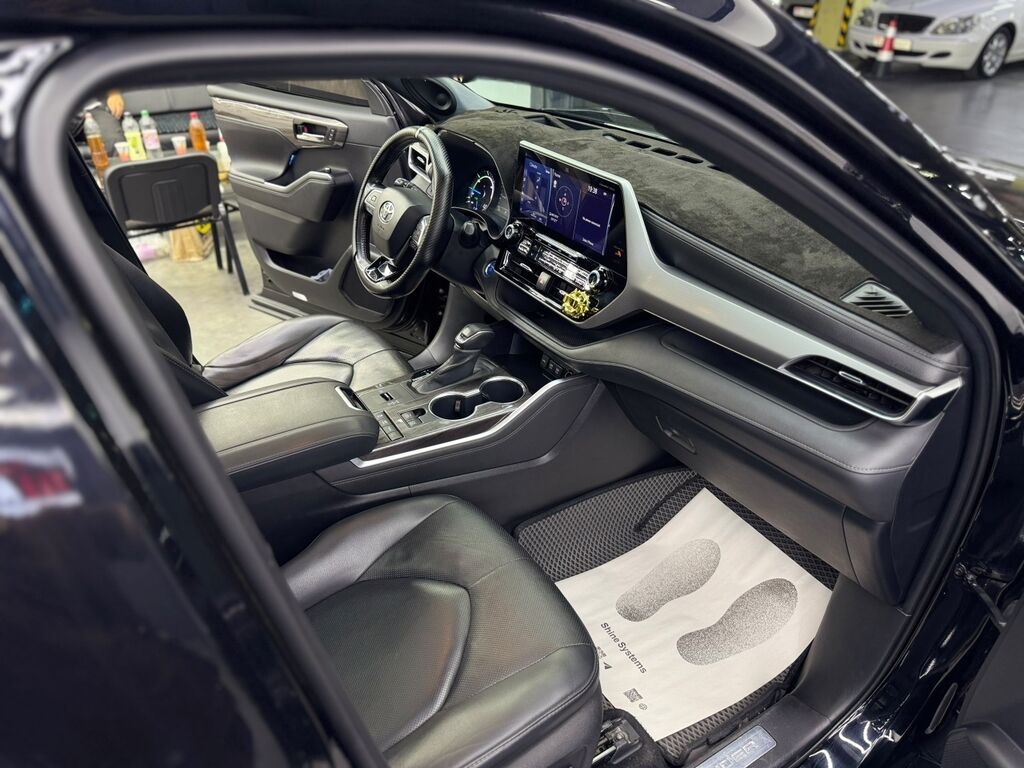 Toyota Highlander: 2020 г., 3.5 л, Автомат, Гибрид, Внедорожник: фото 7