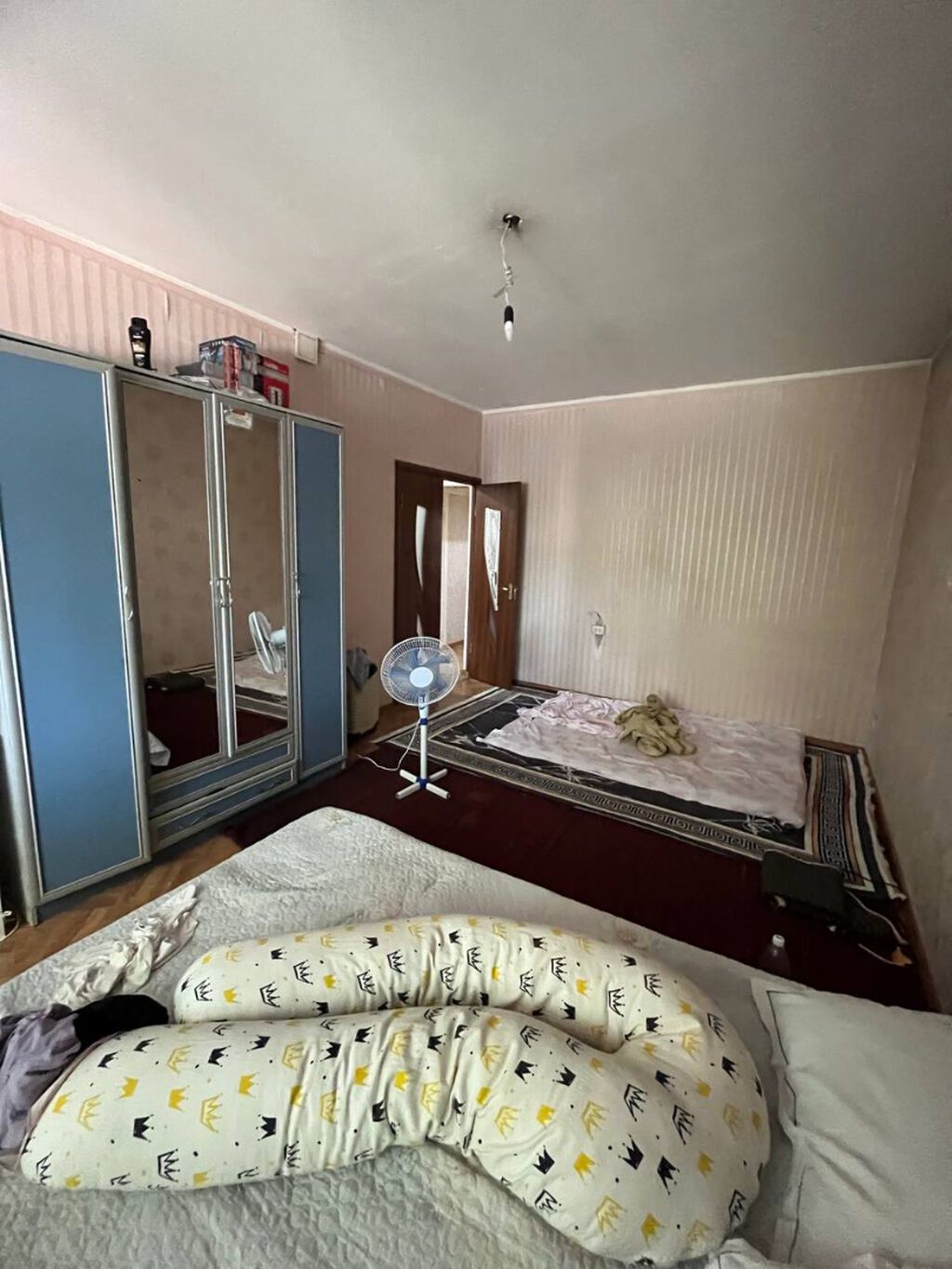 3 комнаты, 64 м², Тунгуч мкр 106 серия, 1 этаж, Старый ремонт: фото 3