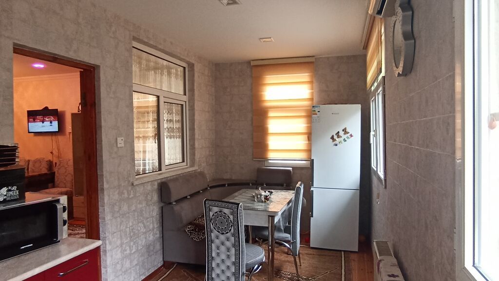 Xırdalan, 3 otaqlı, Köhnə tikili, 75 kv. m