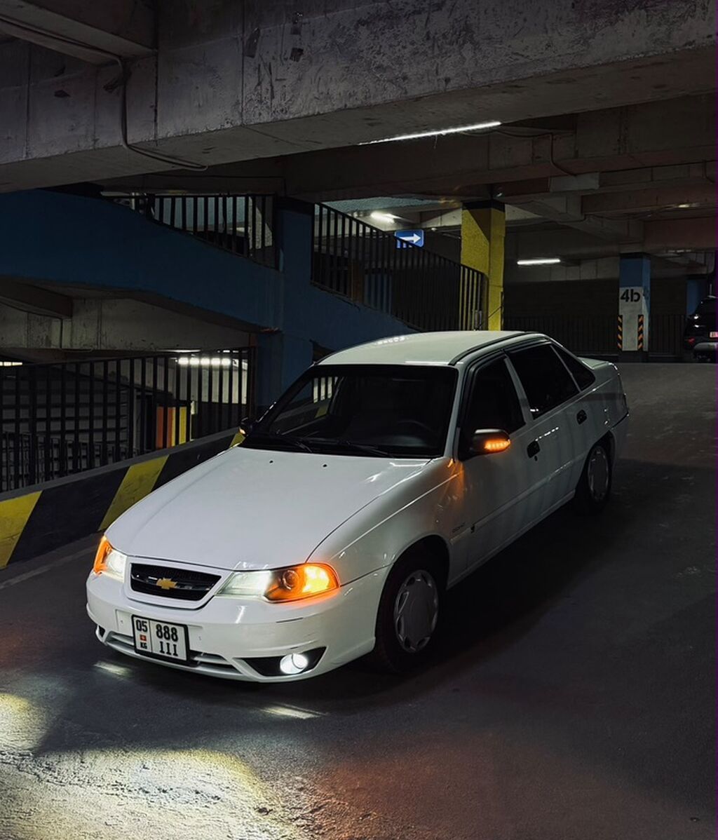 Daewoo Nexia: 2012 г., 1.6 л, Механика, Бензин, Седан: фото 2