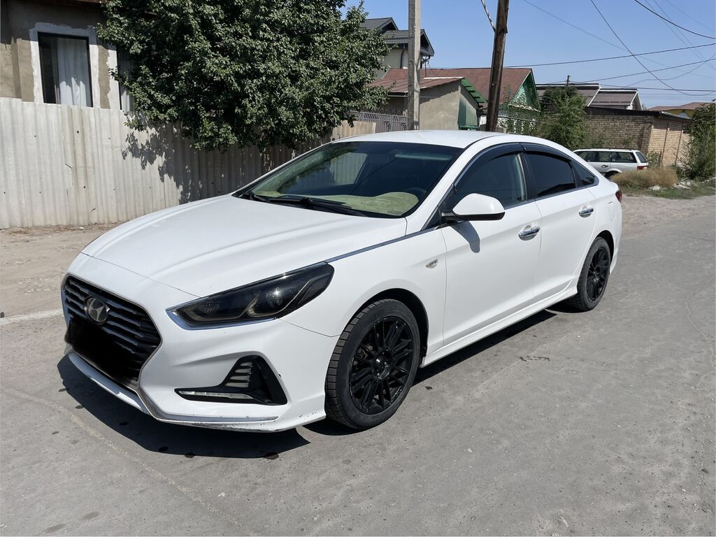 Hyundai Sonata: 2017 г., 2 л, Автомат, Бензин, Седан: фото 2