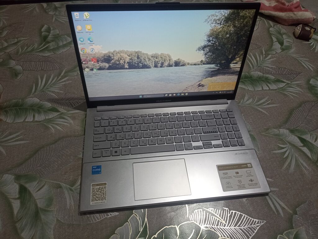 Продаю ноутбук Asus vivobook идеальное состояние пользовался всего: фото 2