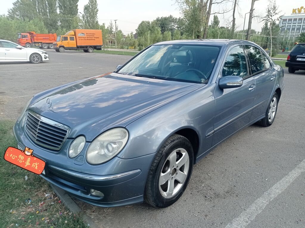 Mercedes-Benz E-Class: 2004 г., 3.2 л, Автомат, Бензин, Седан: фото 3