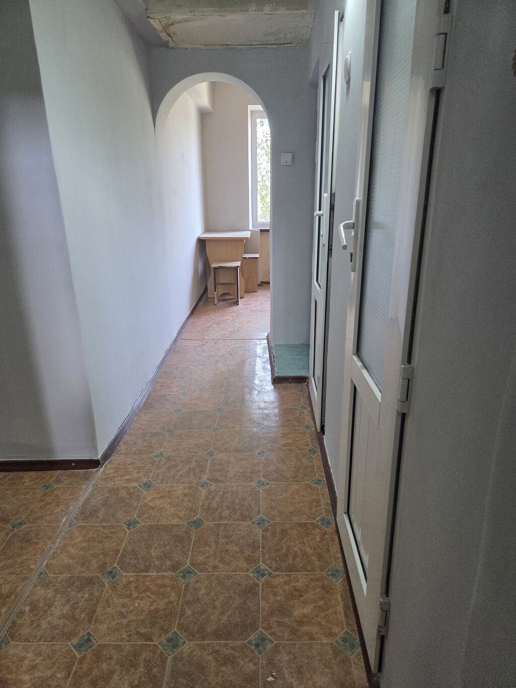 4 комнаты, 84 м², Индивидуалка, 4 этаж, Косметический ремонт: фото 2