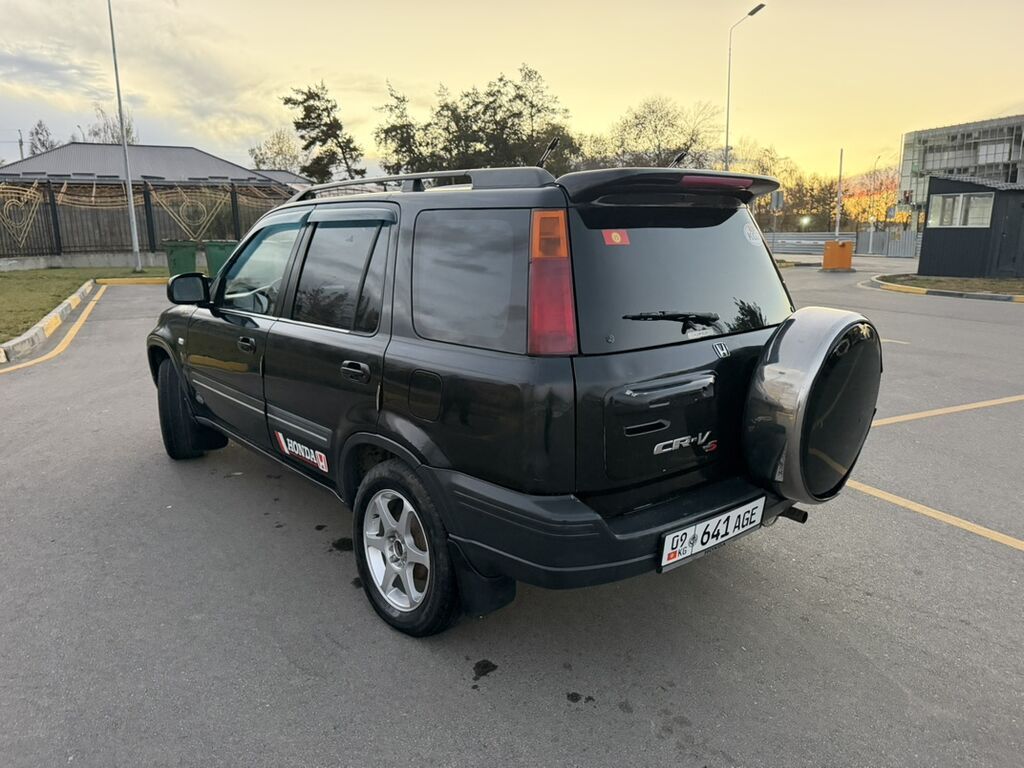 Honda CR-V: 1998 г., 2 л, Автомат, Бензин, Кроссовер: фото 4